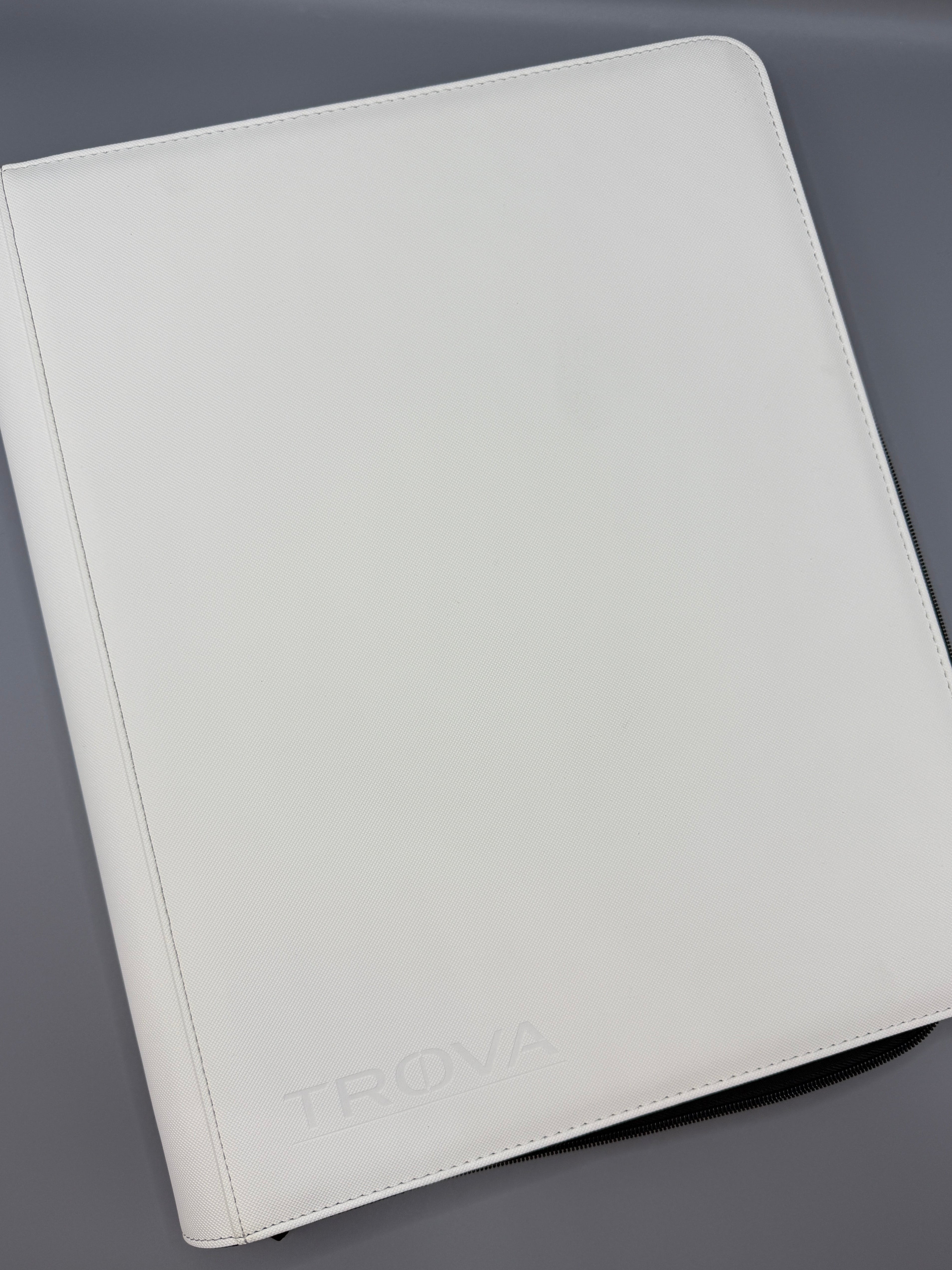 Trova Core 9-Pocket Top Loader Binder XL with Pocket