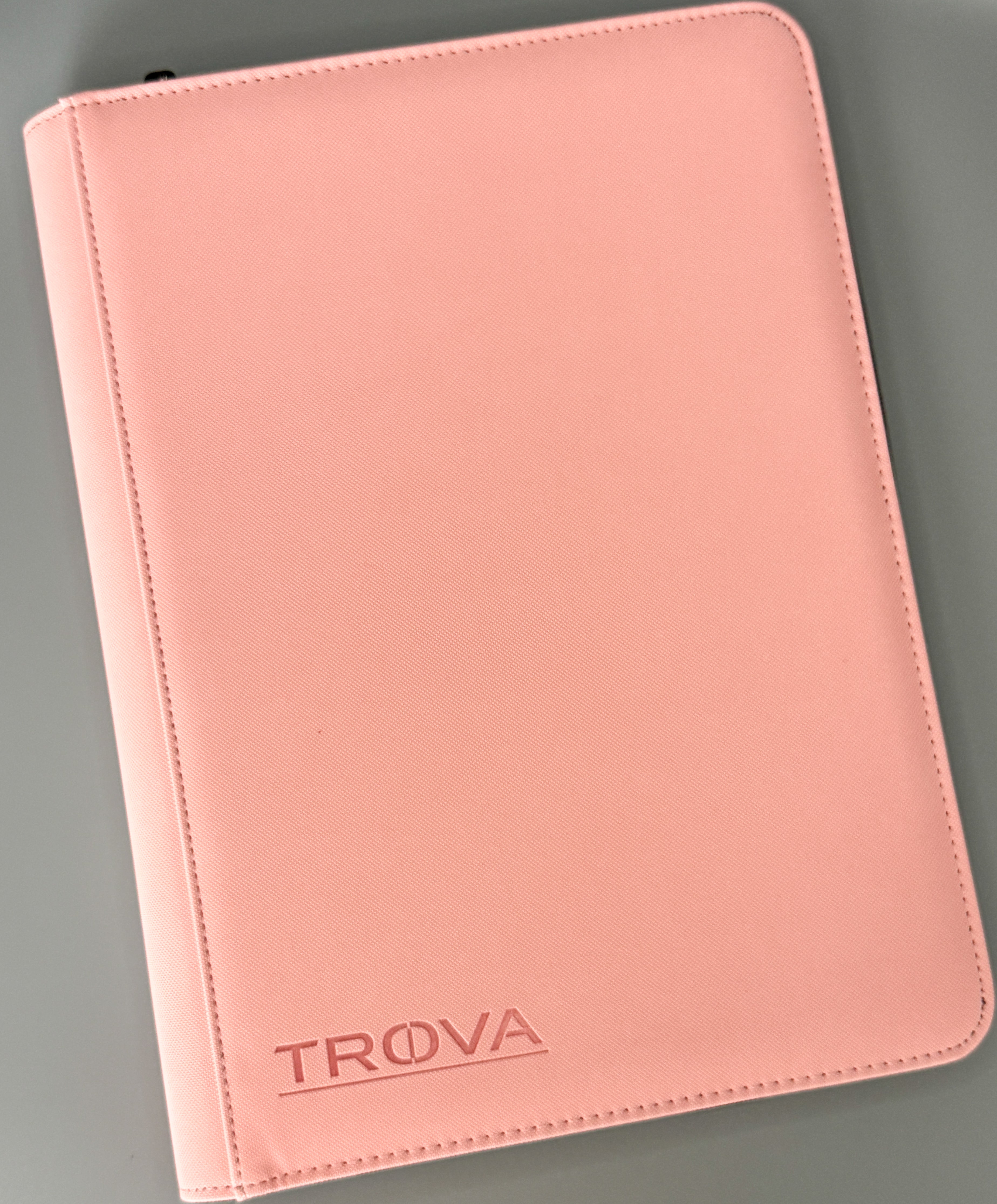 Trova Core 9-Pocket Binder With Pocket Peony Frost
