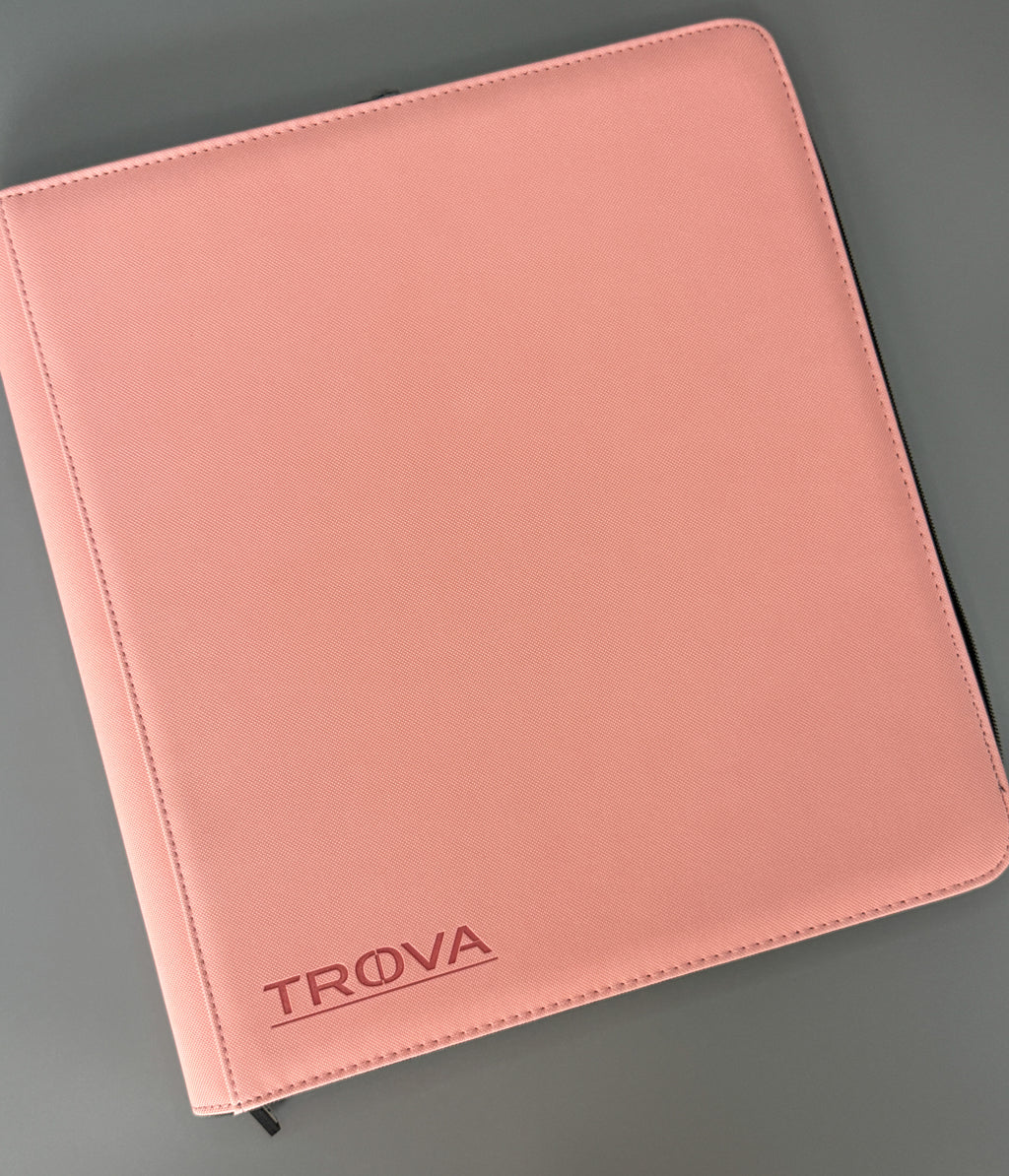 Trova Core 12-Pocket Binder With Pocket Peony Frost