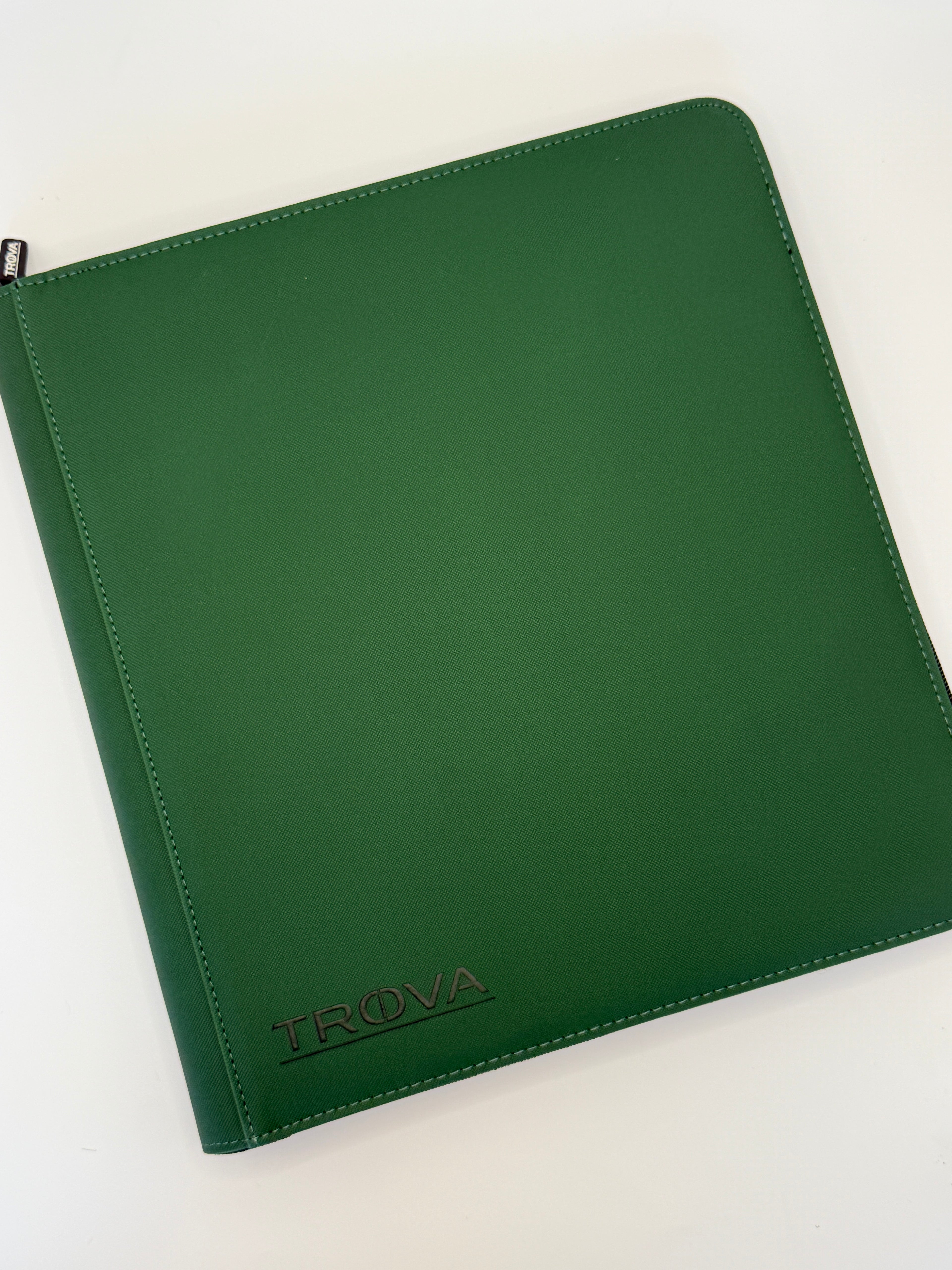 Trova Core 12-Pocket Binder With Pocket Hunter Storm