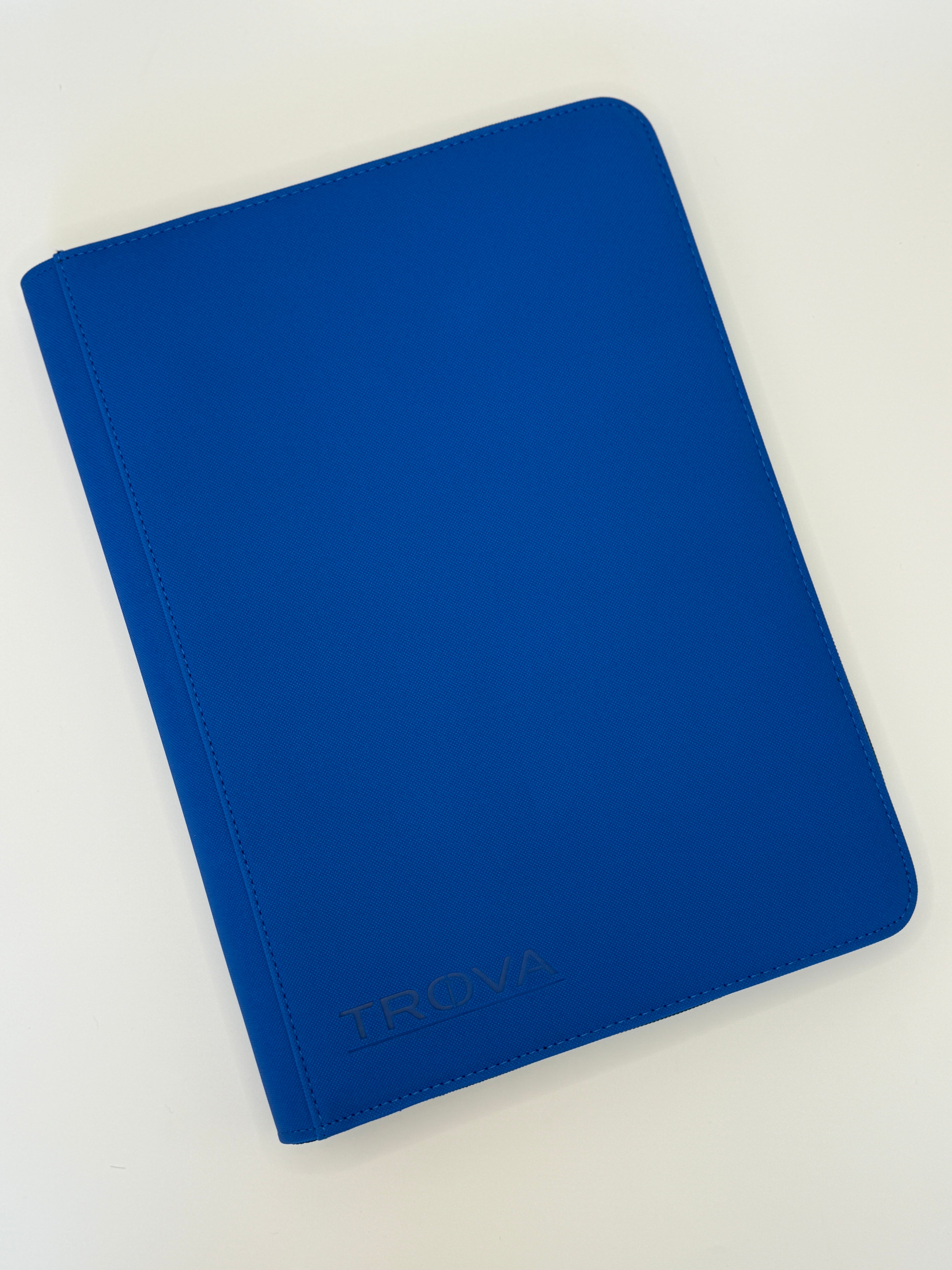 Trova Core 9-Pocket Side-Loading Trading Card Binder With Pocket